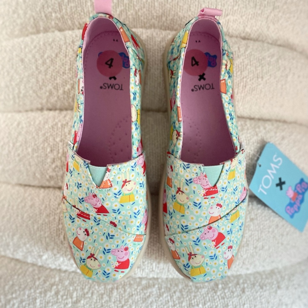 TOMS X Peppa Pig Classic Slip-On Flats Kid’s Shoes Size 4 Pink Blue No Laces - Picture 6 of 7